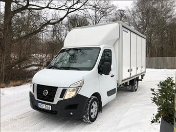 Skåpbil Nissan NV400 2.3 dCi Volymskåp (125hk) - 2016 m bakgavellift & öppningsbar vä sida